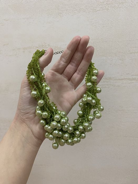 Намисто з зелених перлин ручної роботи