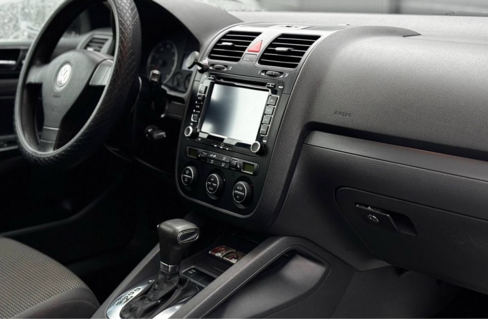 Volkswagen Jetta автомат 1.6 MPI акпп