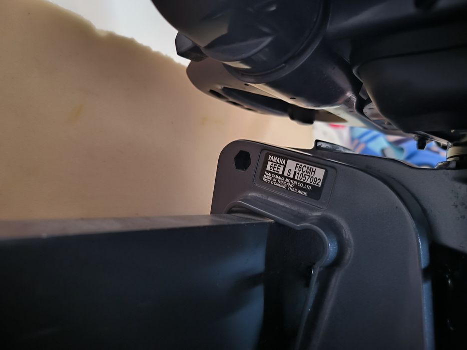 Silnik Yamaha 6, model F6CMHS krótka stopa