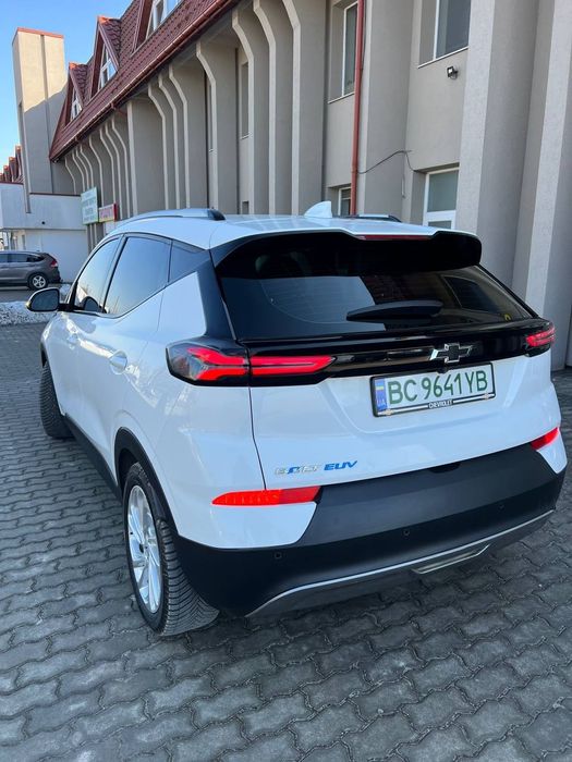 Chevrolet Bolt EUV  22-23