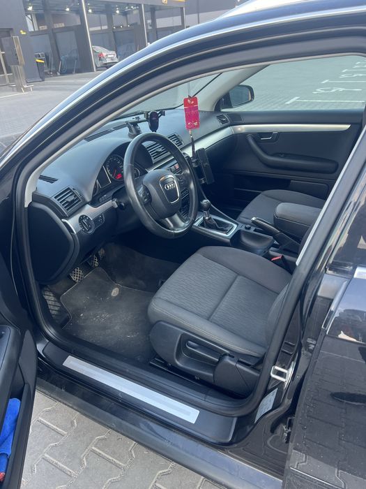 Продам Audi A4 B7