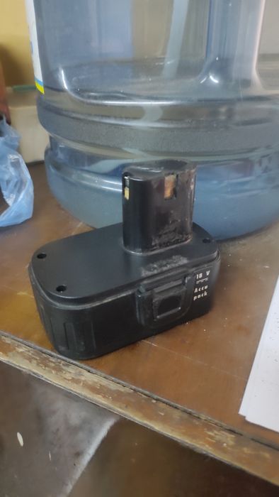 Продам квартиру 3 кмн частично с мебелью. Крытый рынок.