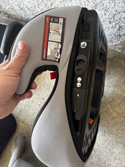 Vendo 4 assentos  auto elevatórios isofix
