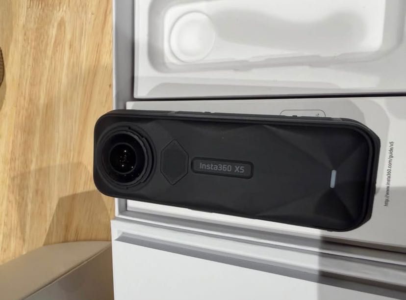 Insta 360 x5 + acessórios