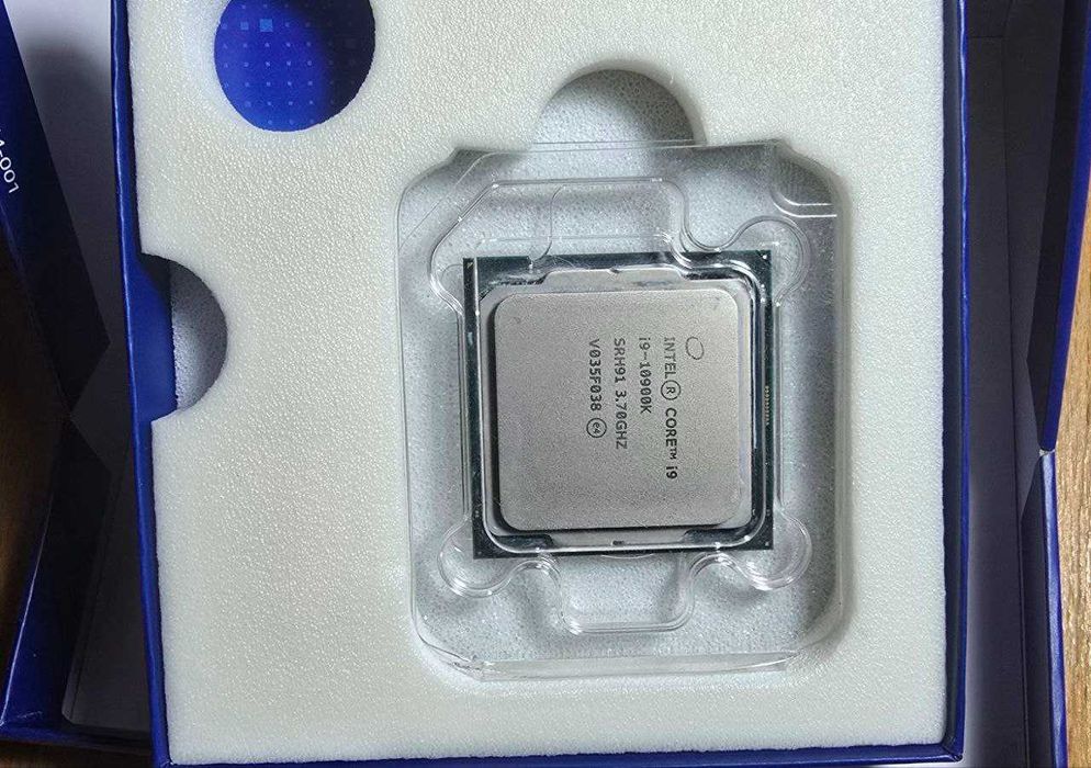 【ジャンク扱い】Intel Core i9-10900 Intel Core i9-10900K Review - World's Fastest Gaming