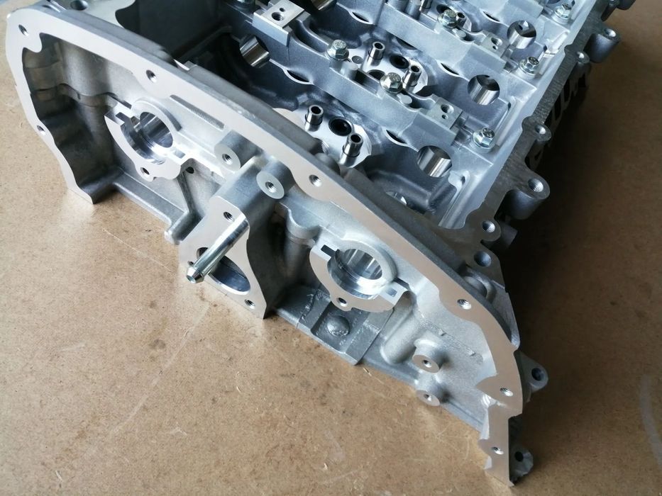 Cabeça de Motor 2.4 TDCi H9FA - Ford Transit