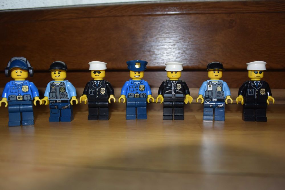 LEGO City Policja Figurka Minifigures Policjant Policja 23 Figurki