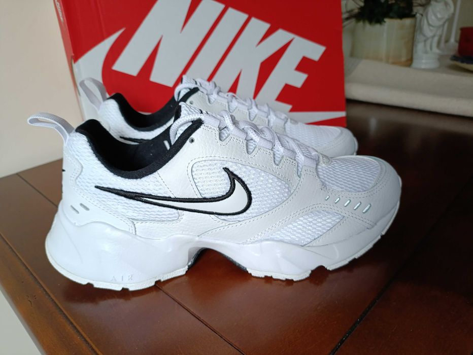 (roz. 39) Nike Air Heights White Black białe CI0603, 102 damskie