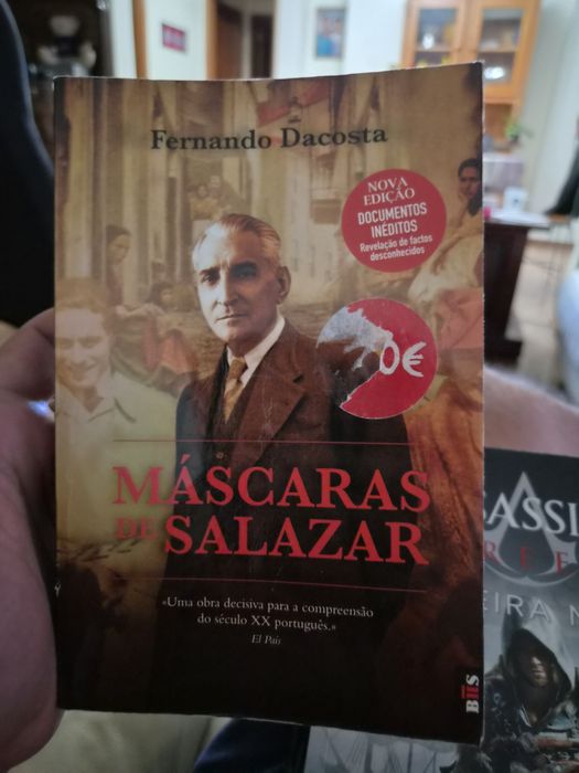 Mascara de salazar