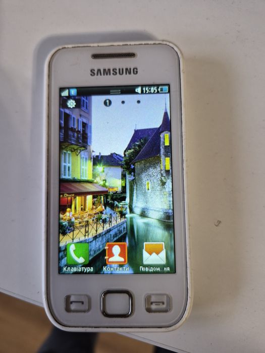 Продам самсунг 525