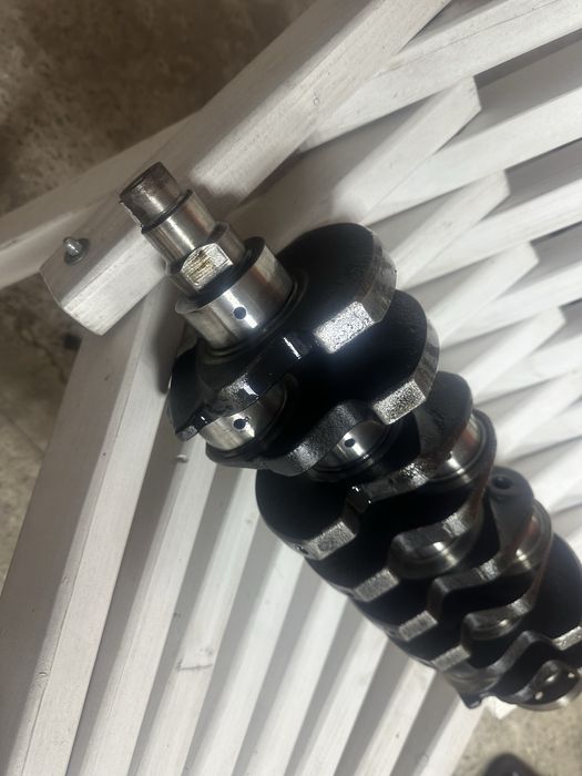 Продам коленвал  ваз 2108-2115 сан майже новый