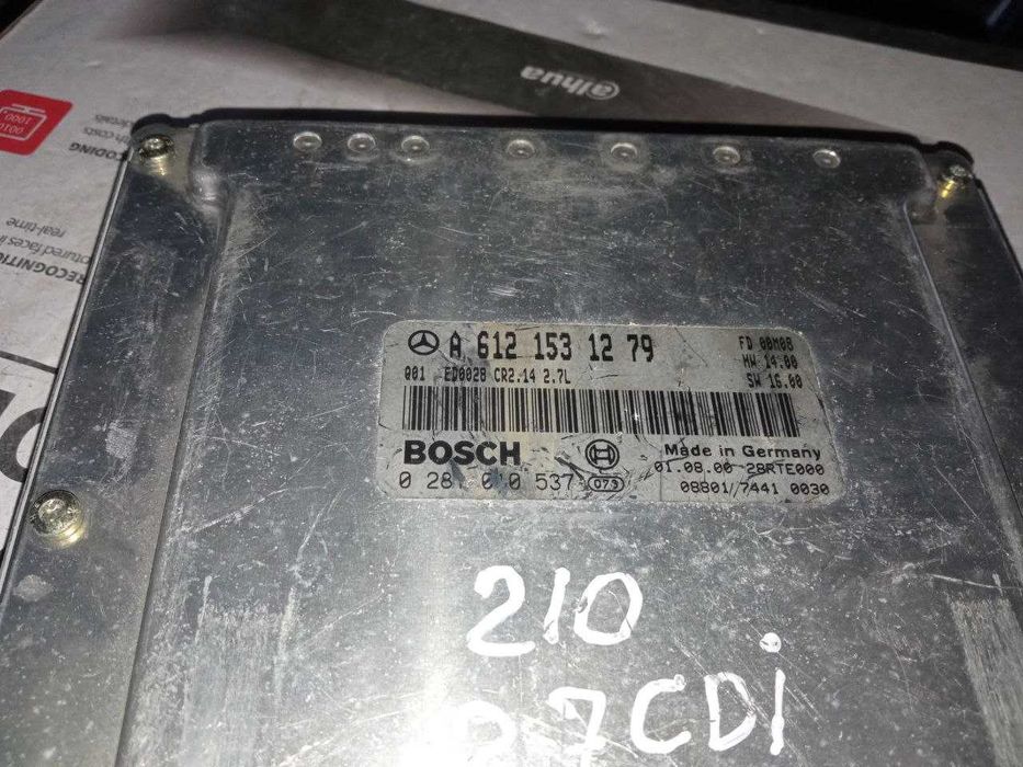 Блок керування двигуном Mercedes W210 2.7 CDI A6121531279 0281010537