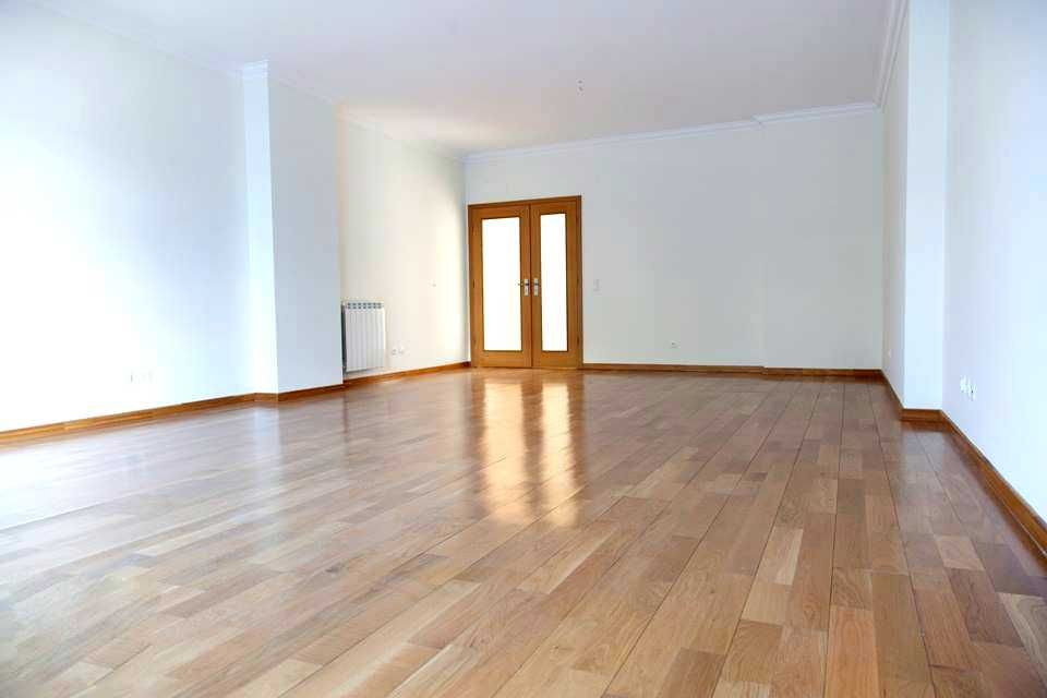 Excelente apartamento T2 junto do Largo D. Estefânia