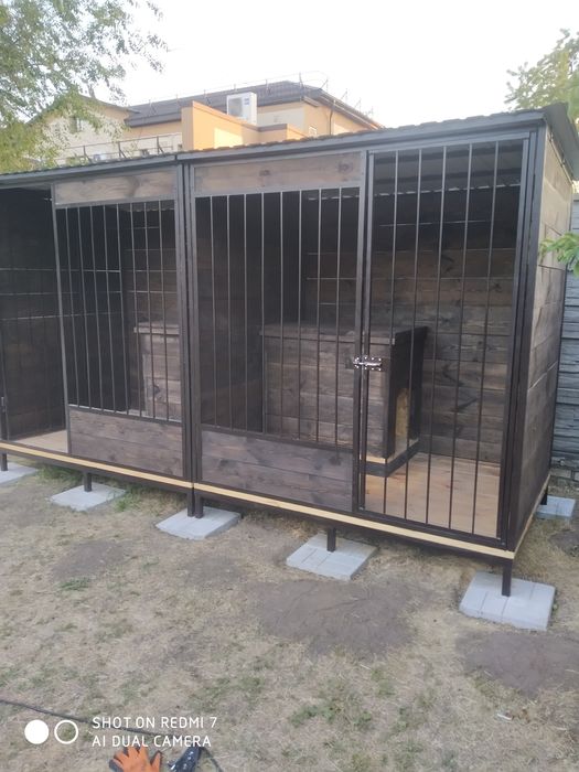 Вольер для собаки.