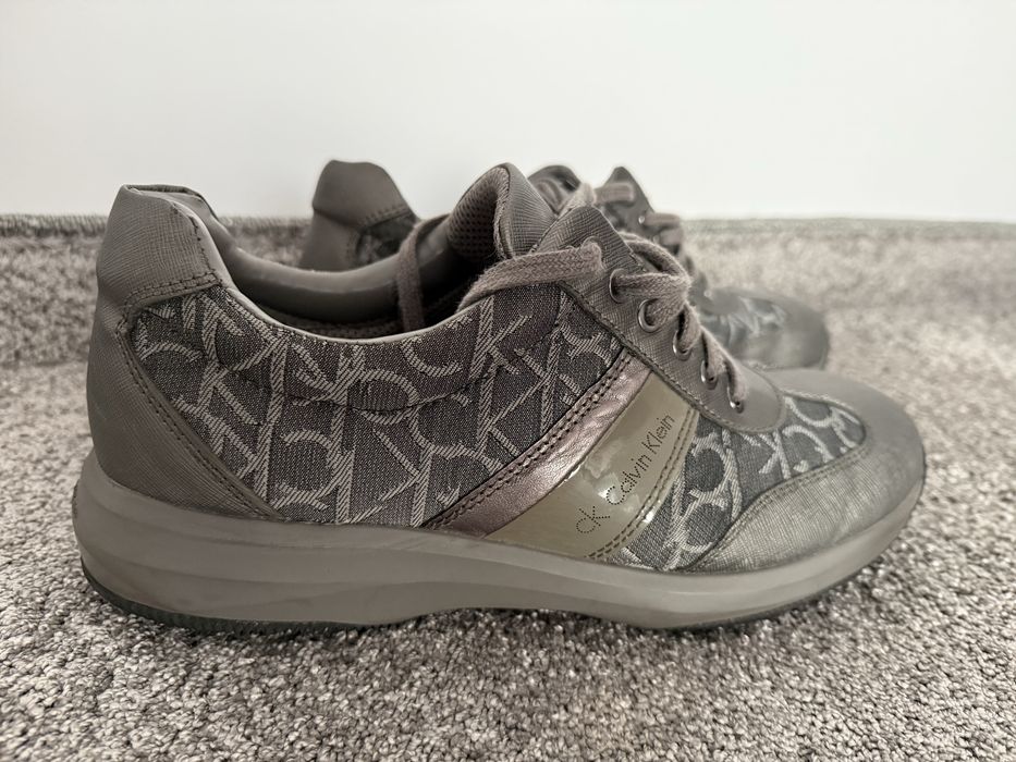 Buty męskie sportowe