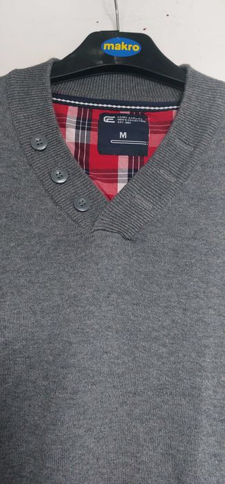 Szary   sweter M/L