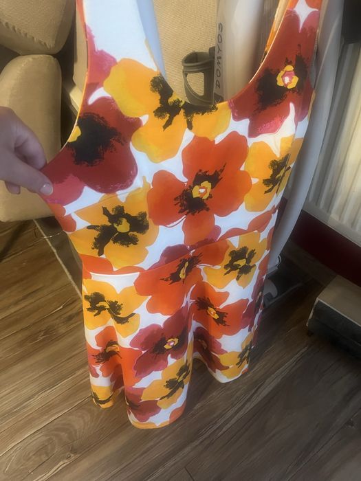 Sukienki damskie 44-46