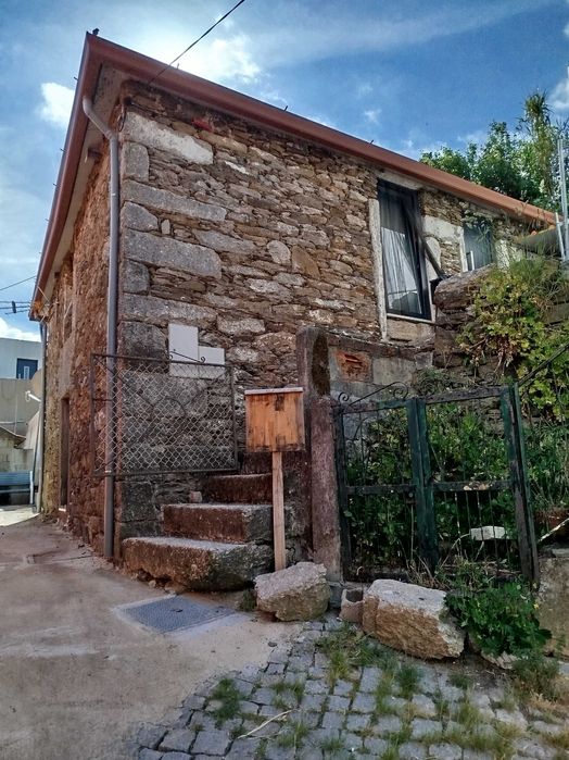 Vendo casa em Mafomedes/Mesão Frio