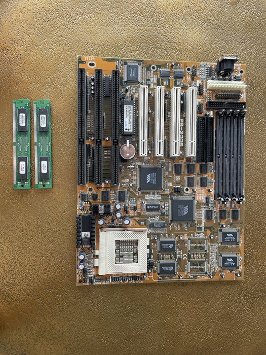 Płyta główna socket 7 FIC PA-2005 ram ok retro win 98 95