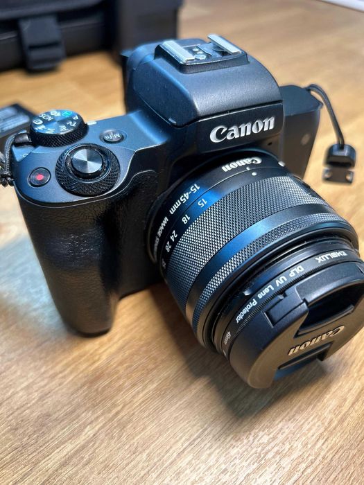 Canon EOS M50 + Objetiva EF-M 15-45mm + Objetiva EF 50mm 1.8 II
