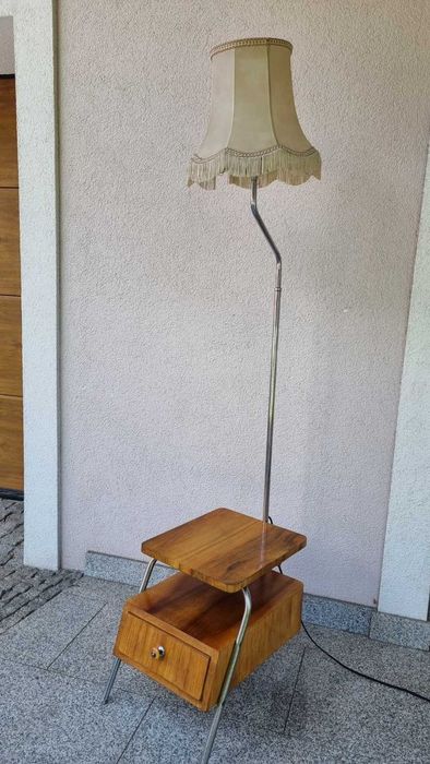 Podłogowa Lampa ze stolikiem TYP LG-01 Design PRL lata 50 Bauhaus