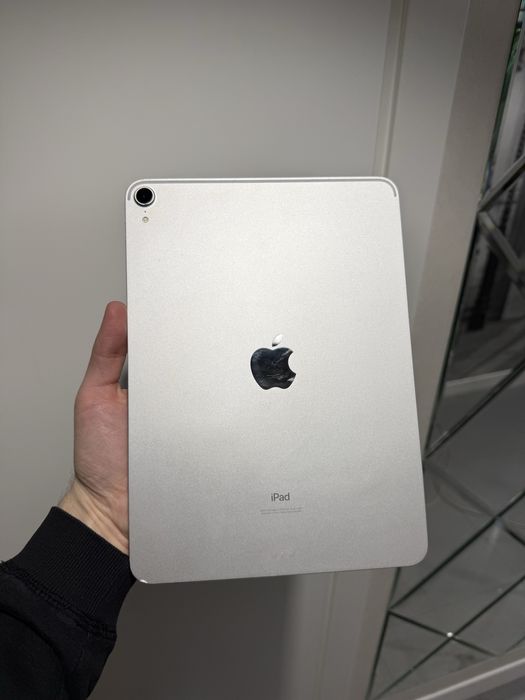 iPad Pro 11 2020 120 герц WIFI 256Gb Silver ідеал з гарантією