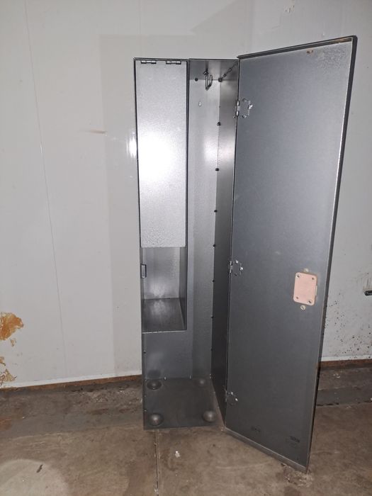 Сейф оружейный 20×20×83