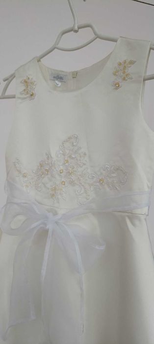 Нарядное белое платье для девочки 8–9 лет