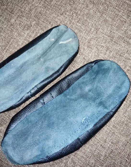 Чешки дитячі чорного кольору