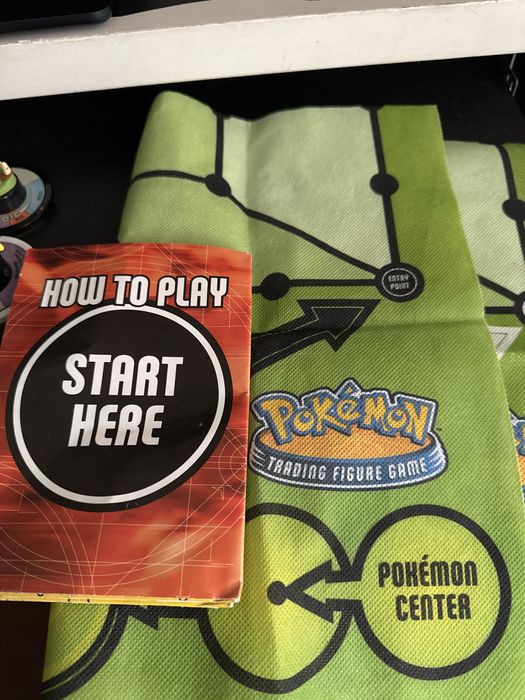 Pokémon Trading Figure Game TOMY Original – Charizard, Red, Blue e mais | Raro