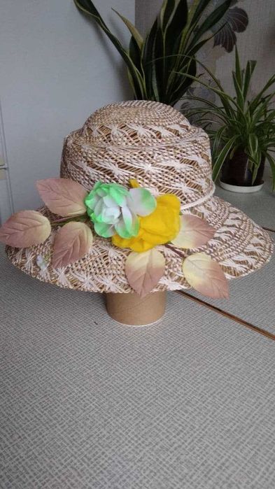 Шляпа летняя женская из соломки