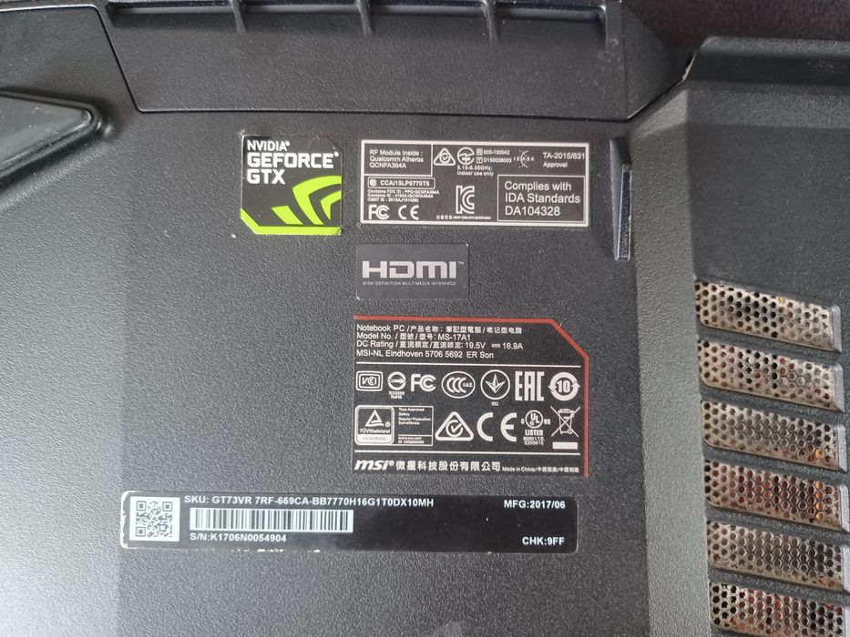 Laptop MSI Titan GT73VR 7RF