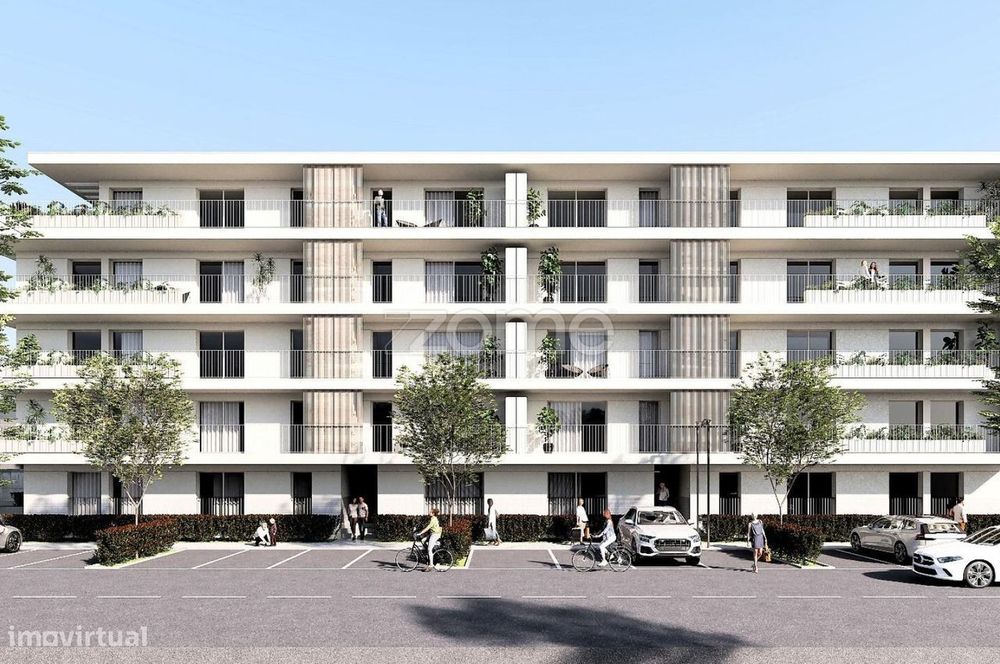 Apartamento T2 com garagem e terraço em S. Vitor