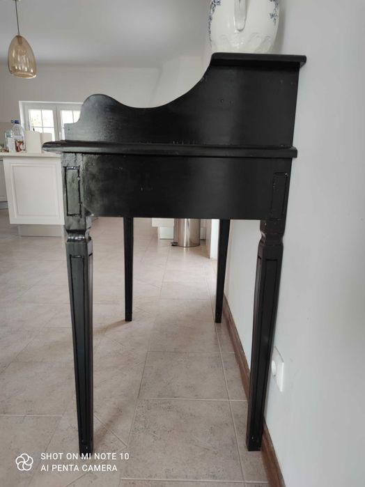 Aparador antigo renovado