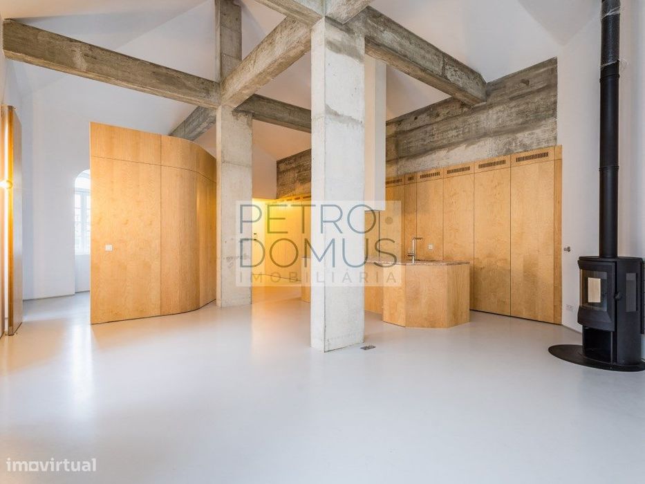 Apartamento T1+1 Único no Centro Histórico de Leiria — Leiria, Pousos, Barreira E Cortes, Leiria