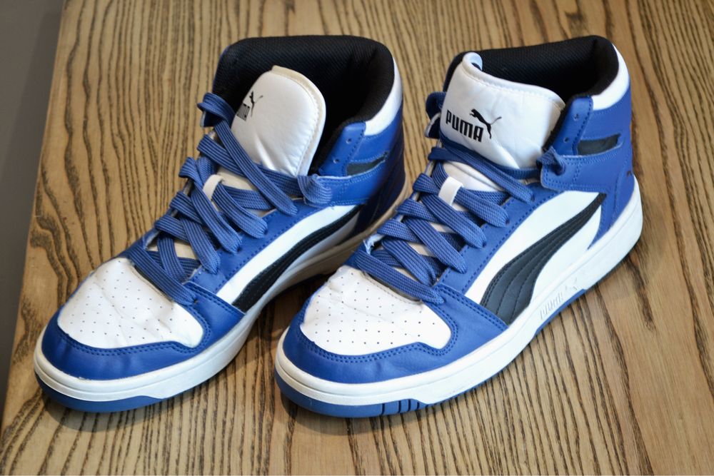 Кроссовки Puma.