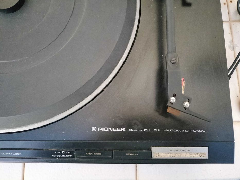 Leitor de vinil Pioneer PL-930