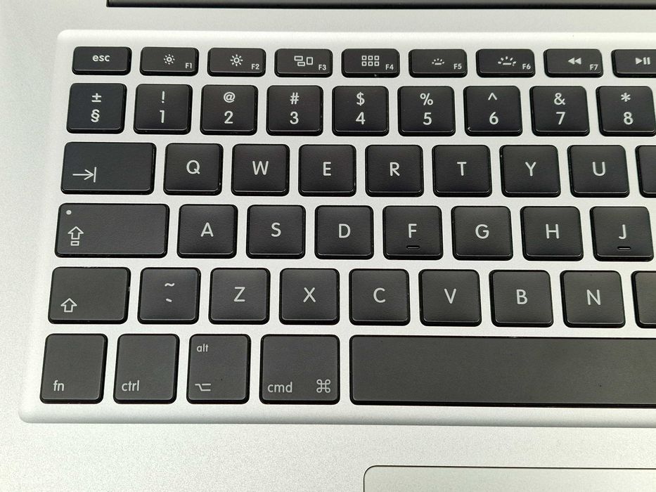 Macbook Air 13 2017/ i5 1.80 GHz/ 8GB/ 128GB/ Bateria serwis