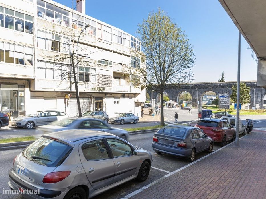 T2 Totalmente Remodelado na Damaia | Junto às Portas de Benfica