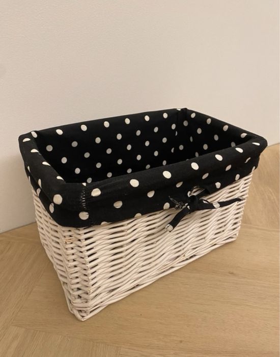 Koszyk wiklinowy biały