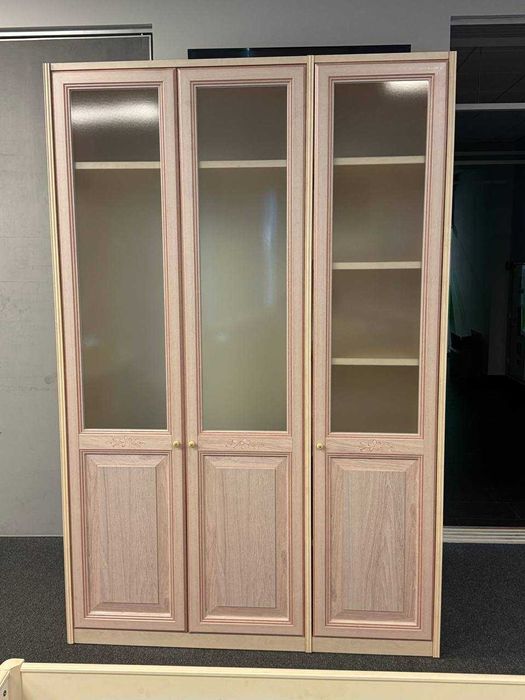 Шафа для спальної кімнати