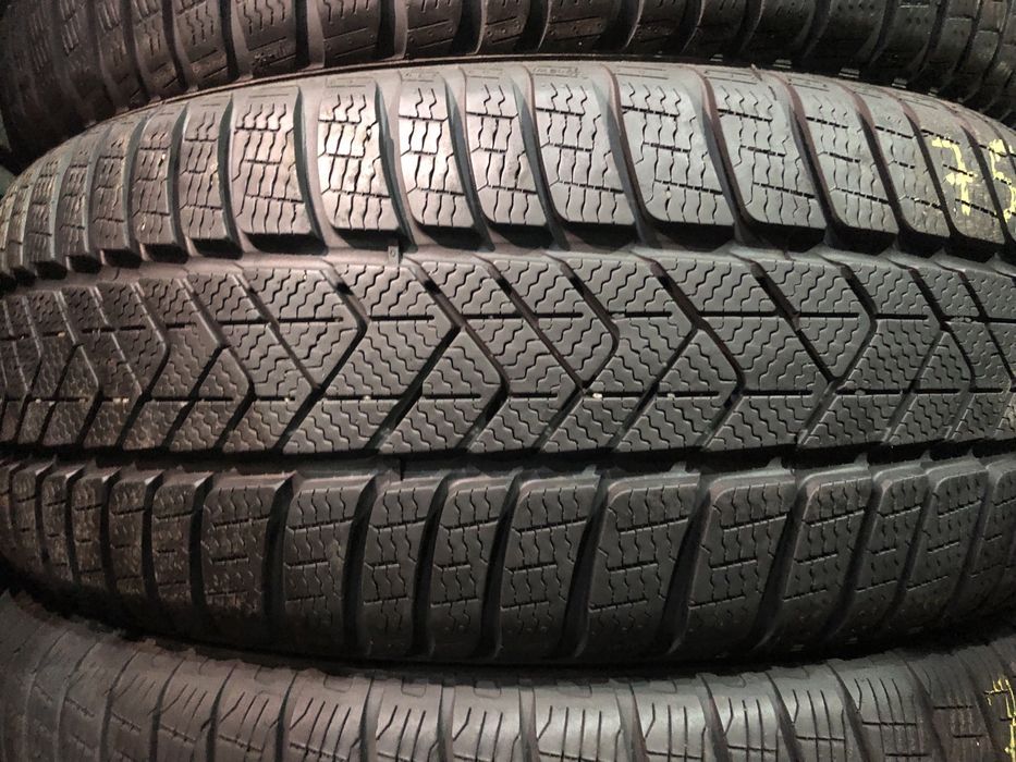 Шини 225/60 R17 Pirelli Scorpion Winter комплект