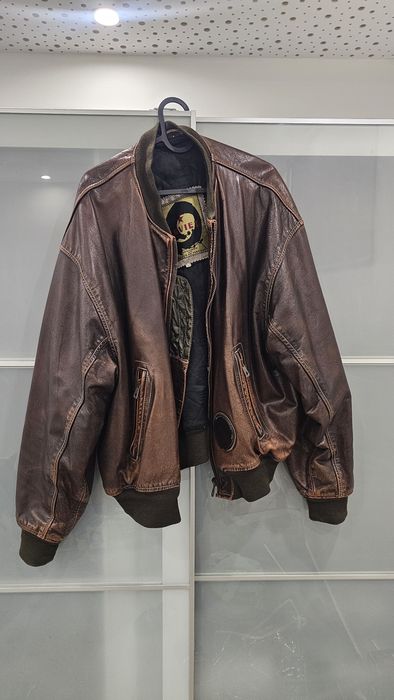 Casaco soviet em pele genuína  (vintage)