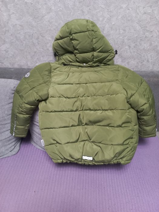 Дуже тепла, фірмова дитяча куртка