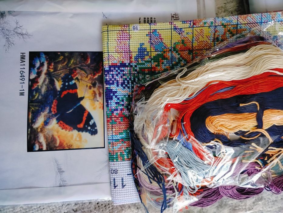 Komplet do haftu nowy