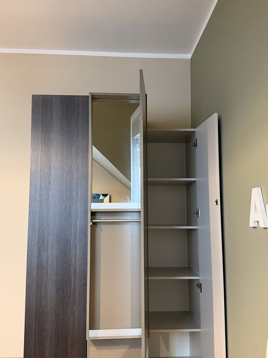 Nowoczesna szafa VOX hifi z lustrem