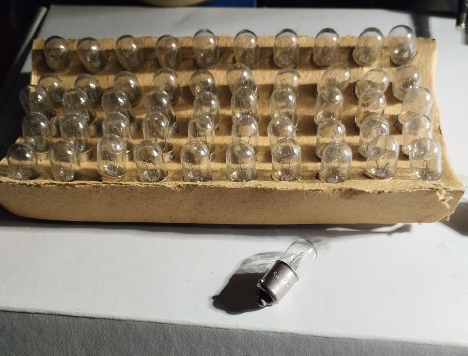 Лампочка 28 вольт