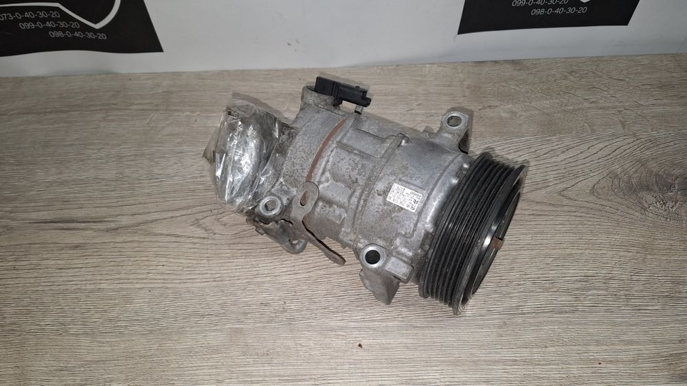 Компресор кондиціонера Citroen c4 grand picasso Компресор кондиціонера