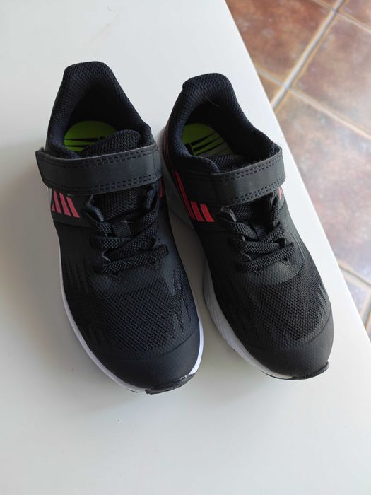 Sapatilhas Nike novas