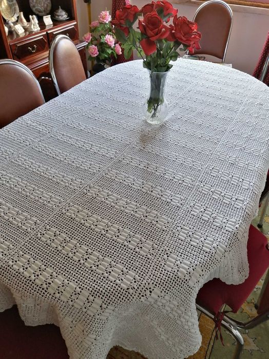 Toalha de renda feita à mão